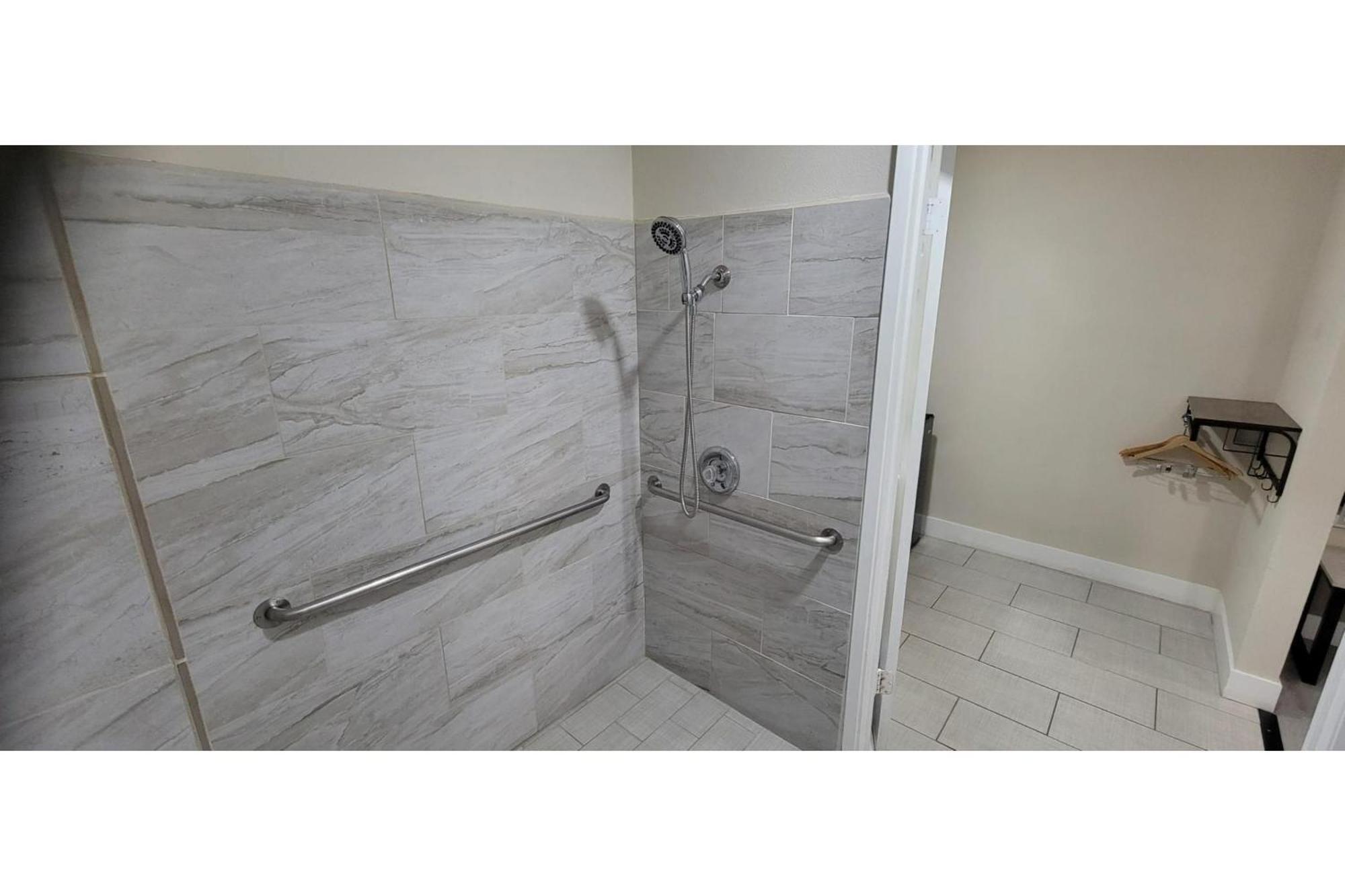 Hotel Avenida Victorville I 15 Екстериор снимка